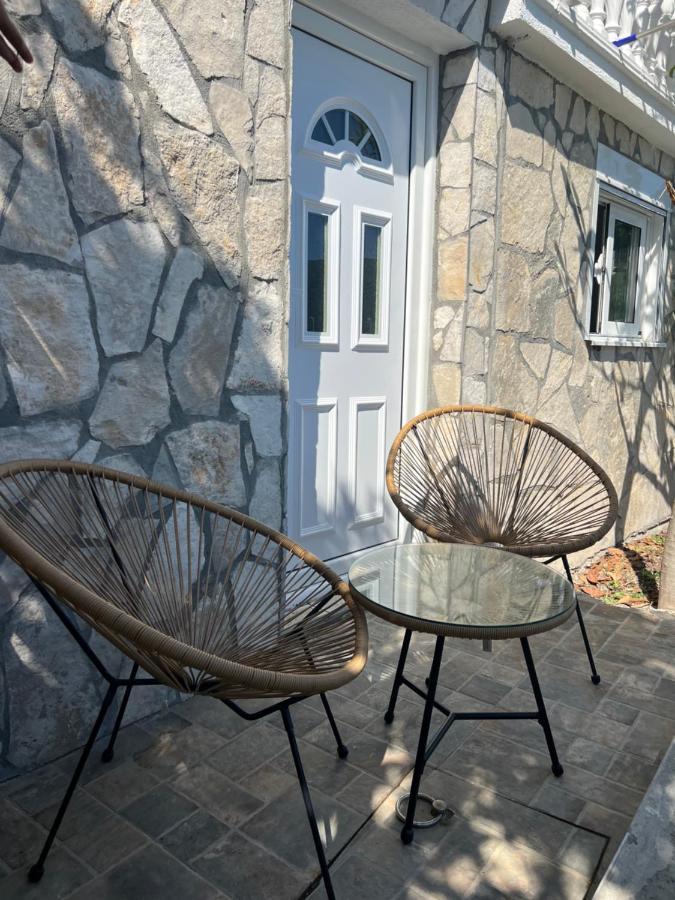 Azzure Apartment Ulcinj Exterior photo